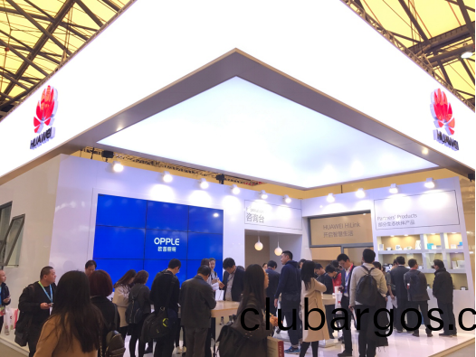 歐普炤明攜手(shou)華爲亮相AWE 共創智(zhi)能傢(jia)居生態